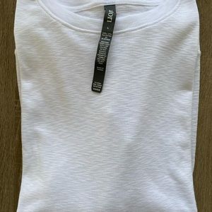 Vuori Men’s Sunrise Crew- brand new with tags!